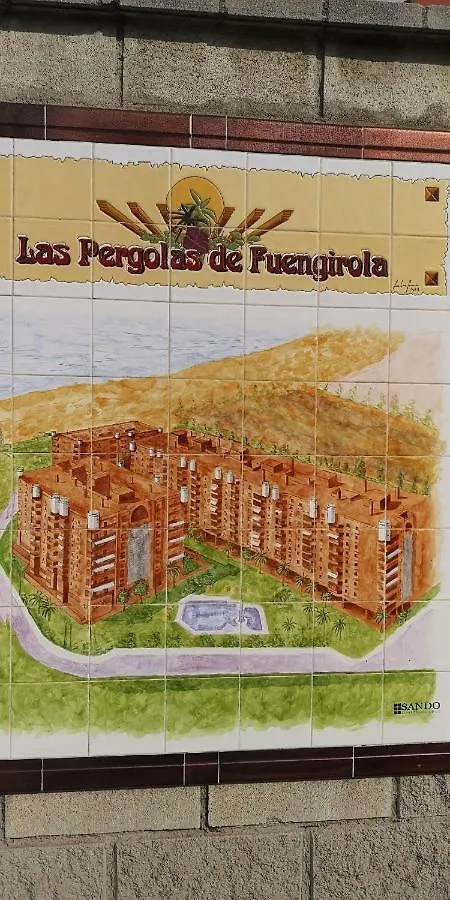 Edificio Las Pergolas En Los Boliches Fuengirola Hotel